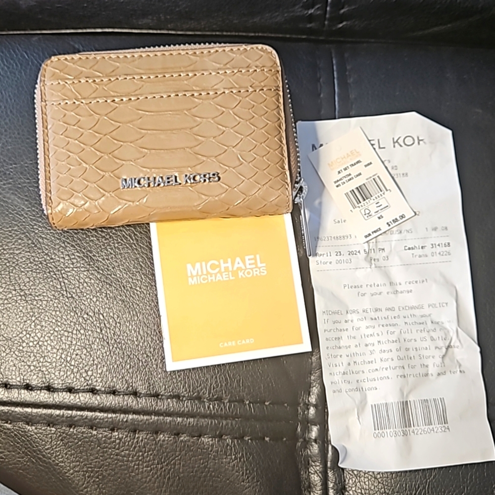 Michael Kors Jet Set Women Medium Zip Around Card Case Coin Pouch Wallet in Dusk